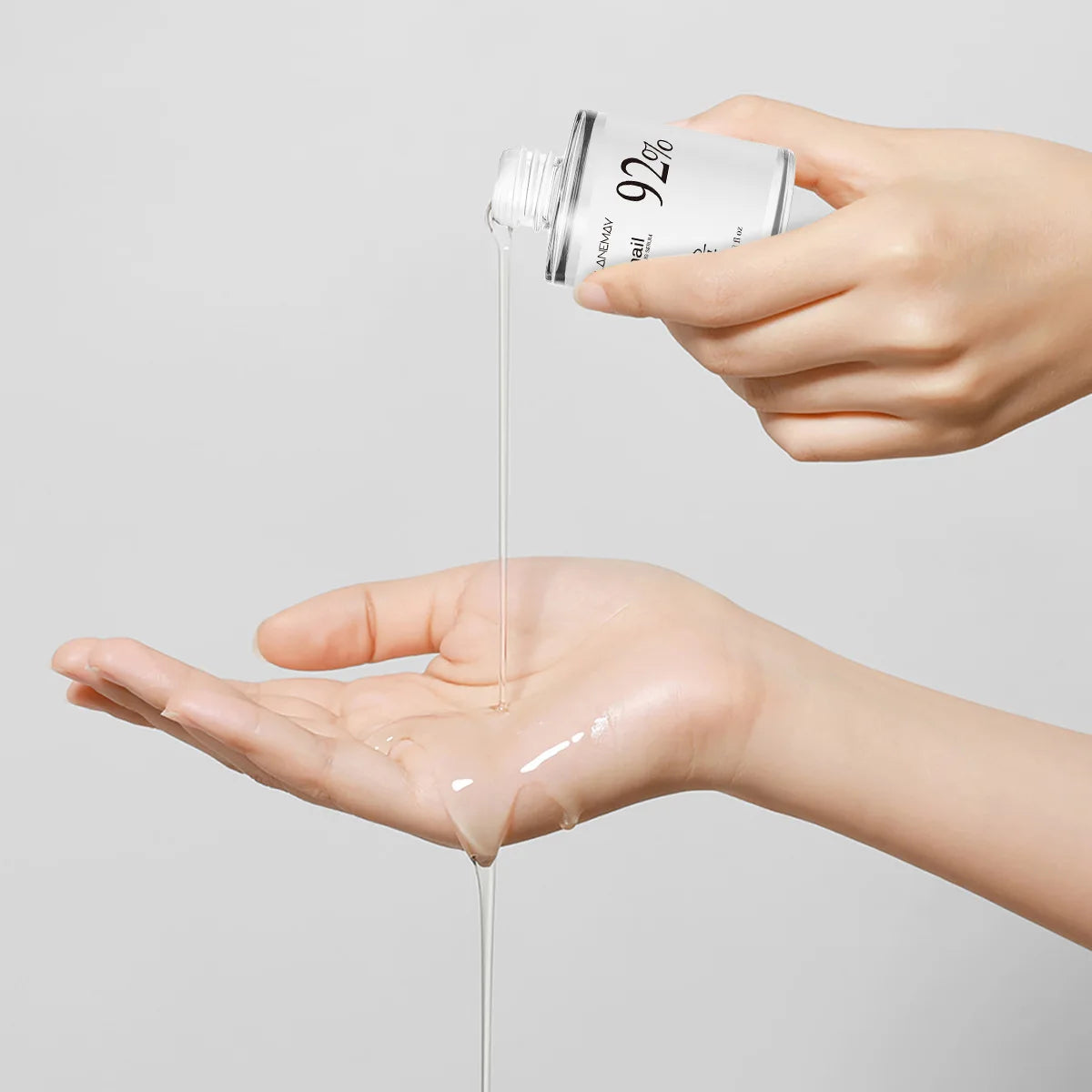 92% Snail Soothing Facial Essence